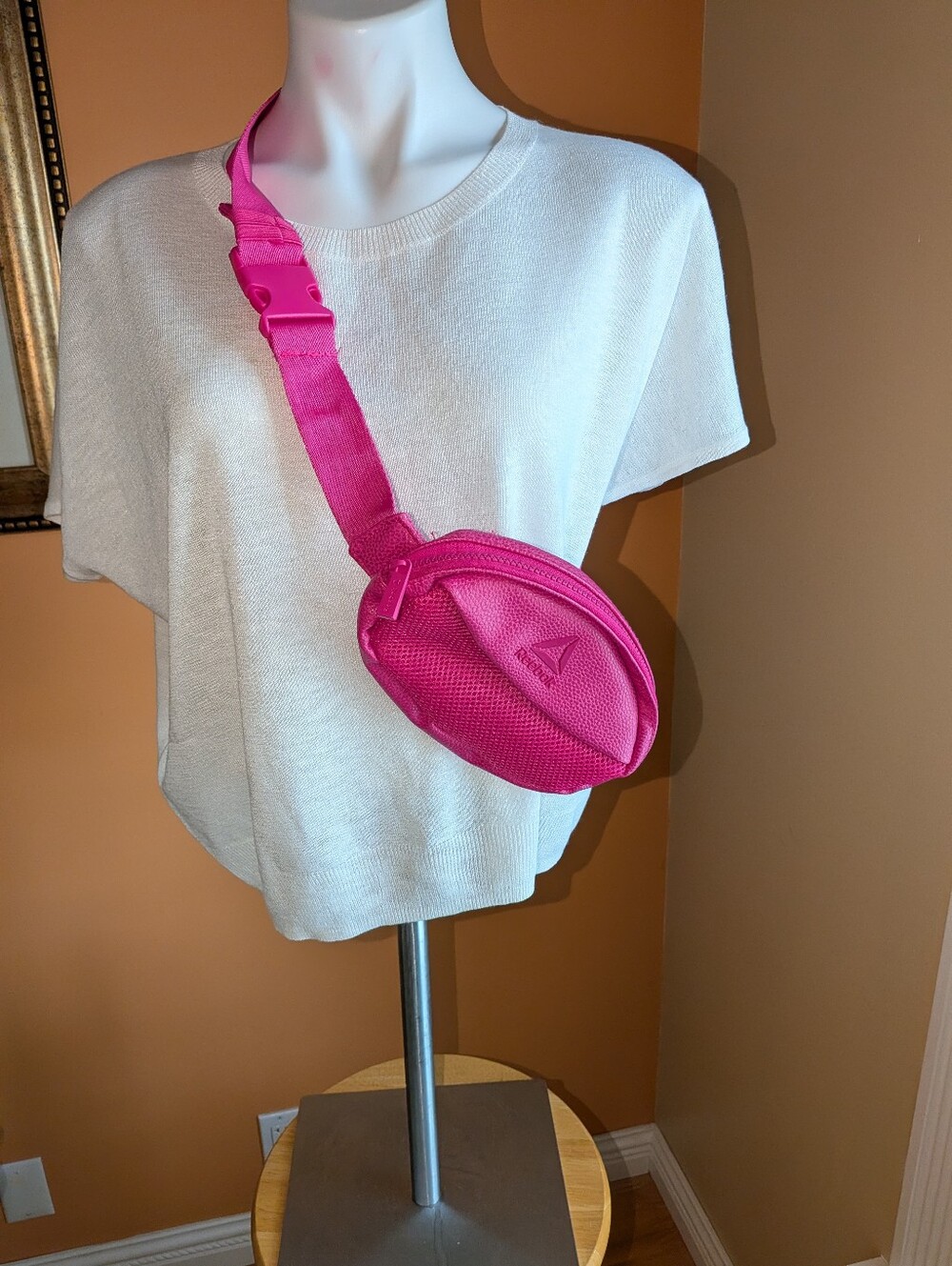 NEW Pink Reebok Crossbody Belt Bag